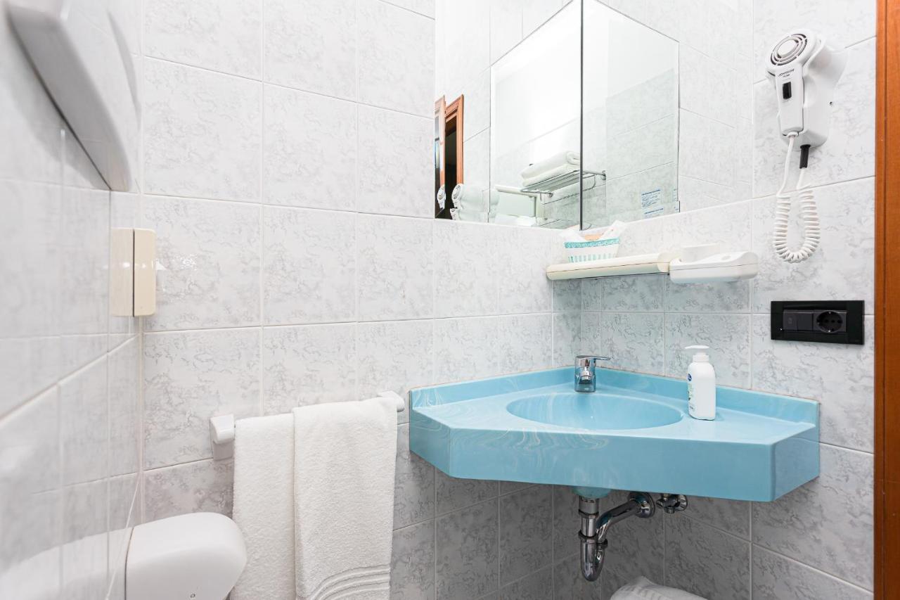 Little Hotel Cesenatico Εξωτερικό φωτογραφία